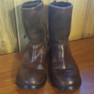 UGG brown leather and suede boots size 8
